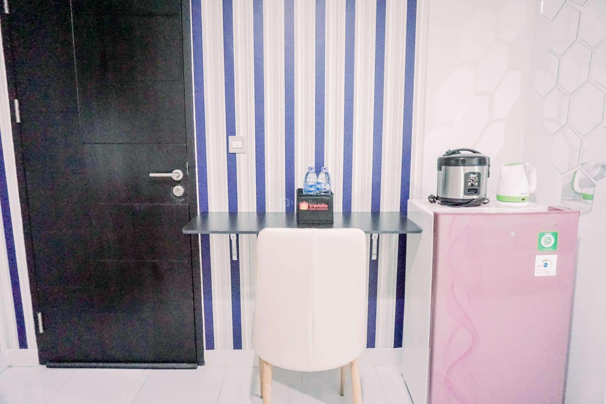 Homey And Warm 1br At Sentraland Cengkareng By Travelio Apartment Jakarta
